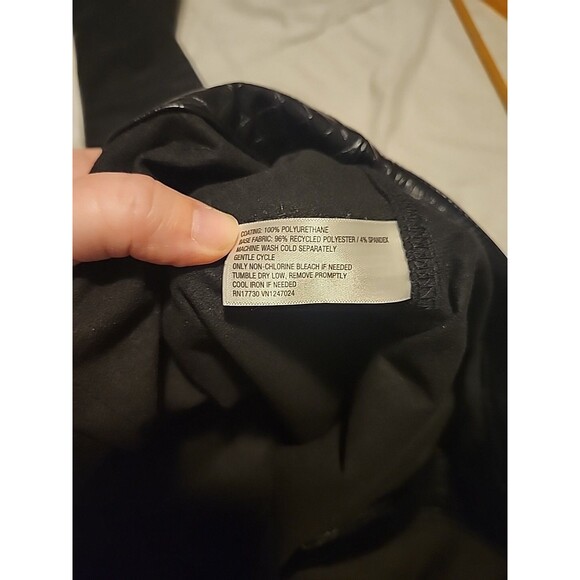 A New Day Women's Relaxed High Rise Ankle Faux-Croc Leather Pants Size 17 - Picture 6 of 6